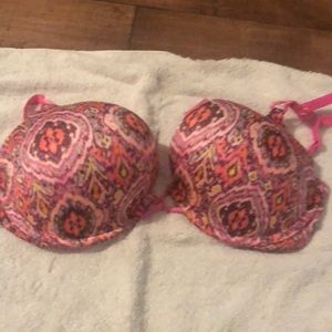 Victoria’s Secret Bombshell bra 36C